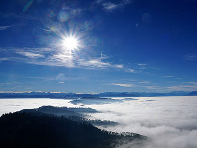 Ausflug auf den Uetliberg mit einer Escort - Grande Dame Begleit Escort Schweiz